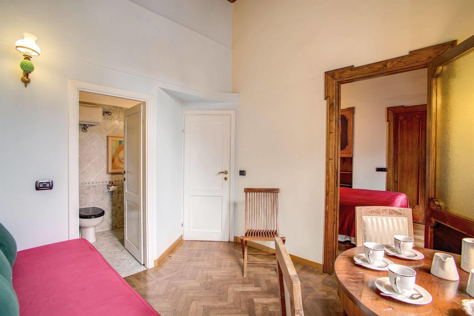 La Casa Del Capitano Hotel Rome Buitenkant foto